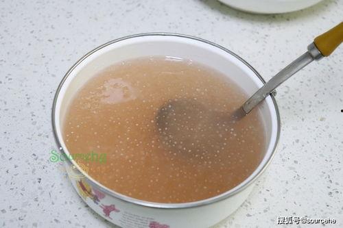 胖女吃瓜解渴,夏日消暑新风尚